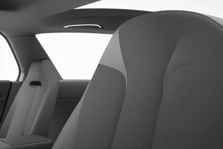 正确座深应在膝盖与坐垫前沿间留有2-4指空隙